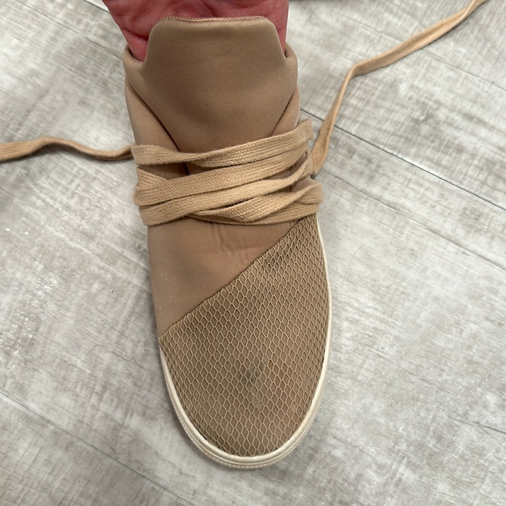 💕SOLD💕Steve Madden Lancer Blush Women’s Sneakers - Picture 8 of 10